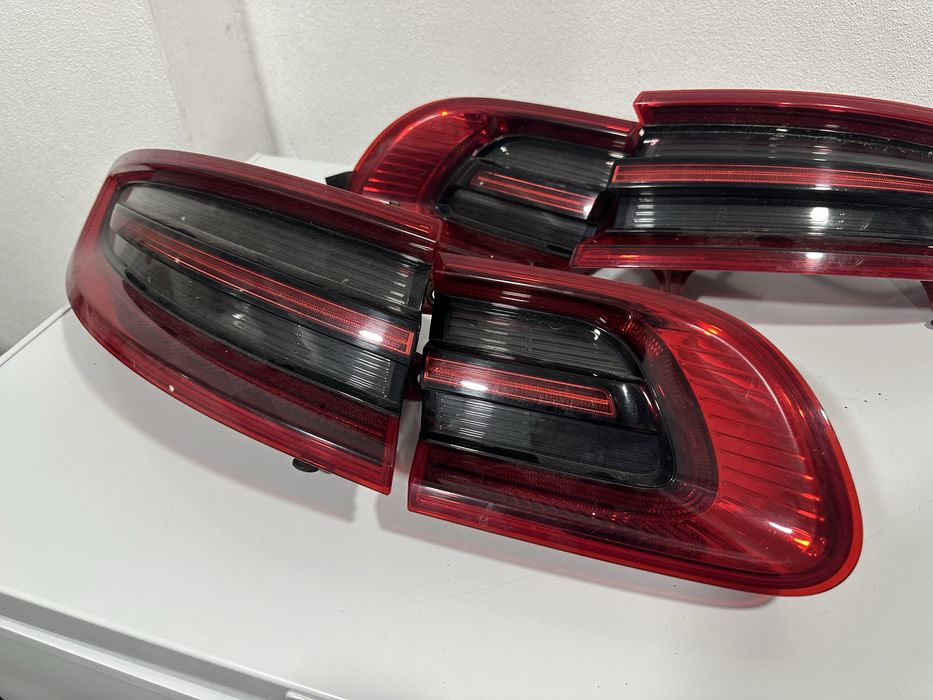 Стопове за Porsche Macan Червени