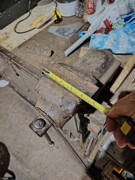 Шлосерска маса ,метална