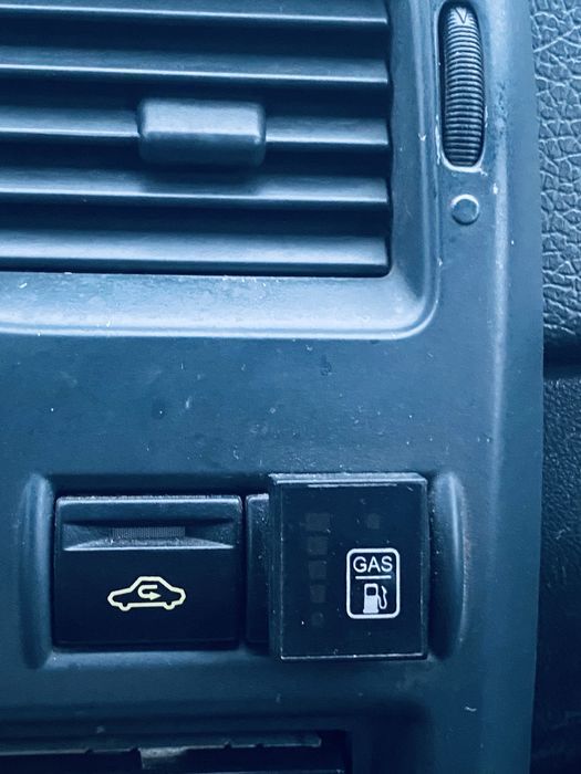 Лада приора сатылады .