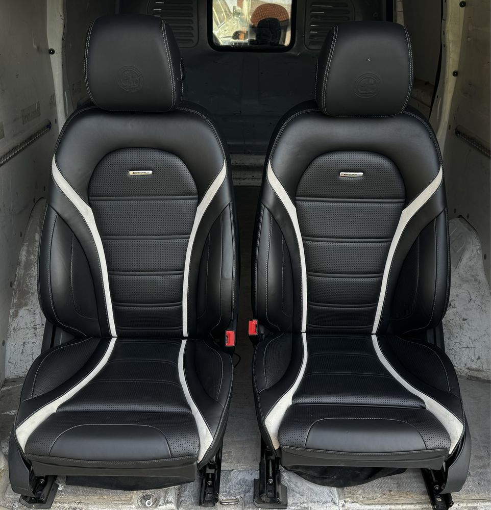 Mercedes C63 AMG оригинален кожен салон седалки интериор