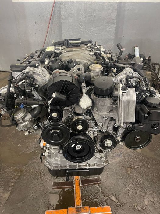 Запчасти на двигатель Mercedes новые и б/у