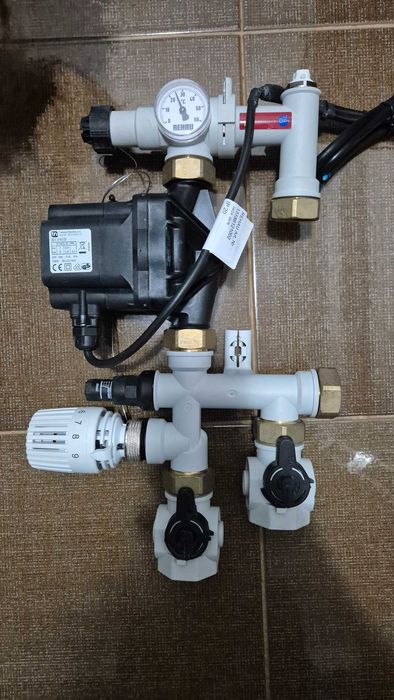 Vand pompa Taco es2  cu sistem complet rehau