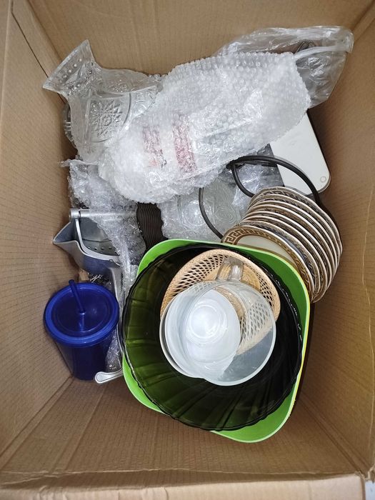 Разная посуда в хорошем состоянии