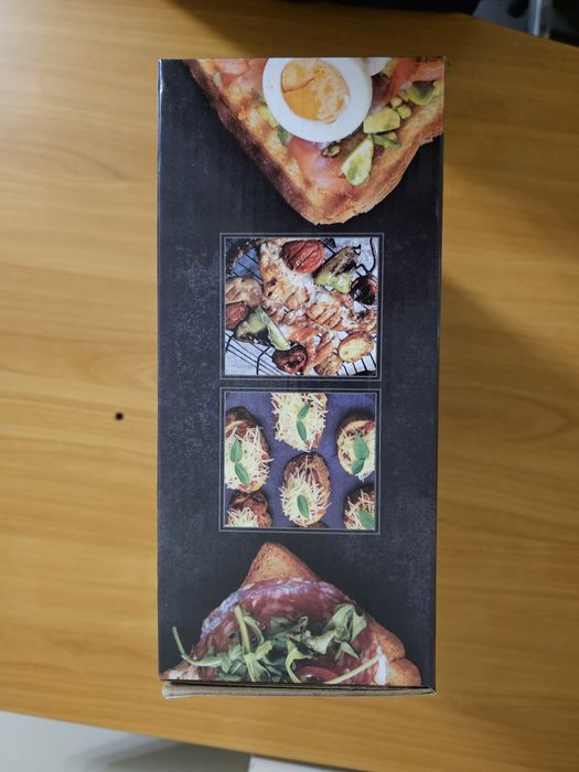 Чисто нов, неотварян парти грил (скара за сандвичи)