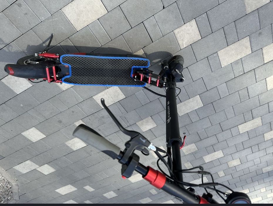 Продам самокат кугэй м4 в идеальном состоянии минусов нет