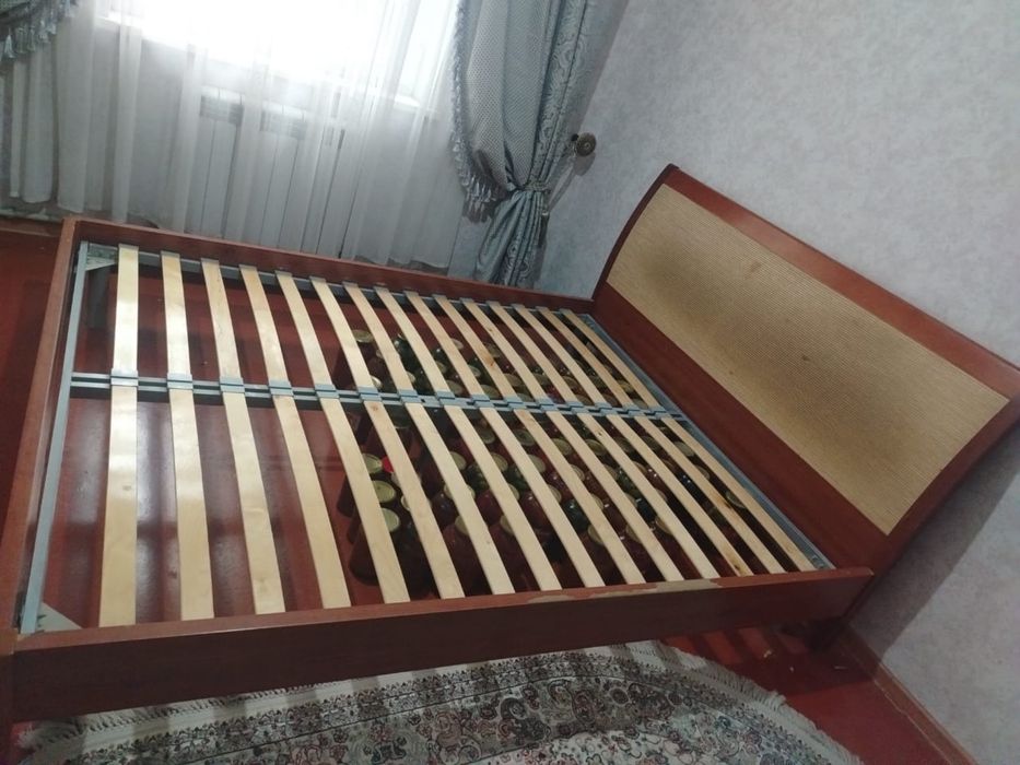 Кроват 180*200 произвотсво россия без матраса