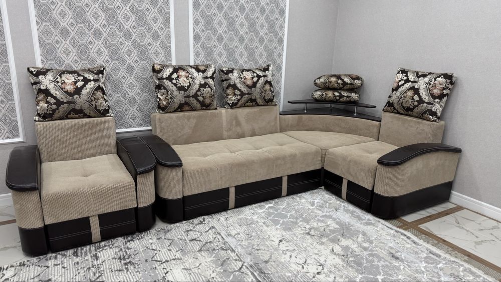 Продам Угловой Диван и Кресло