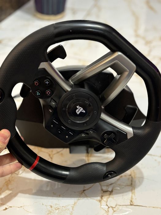 Volan Hori Racing Wheel Apex (RWA) cu fir + pedale – PS4/PS5/PC