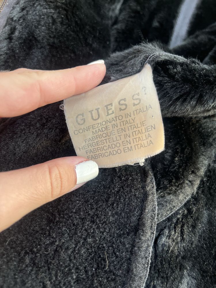 Якe от Италия на Guess