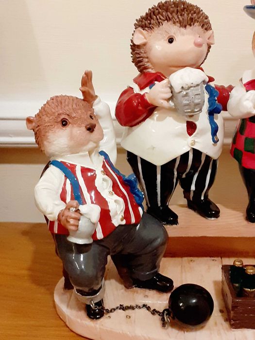 Красива сувенирна фигура "Еленската нощ"