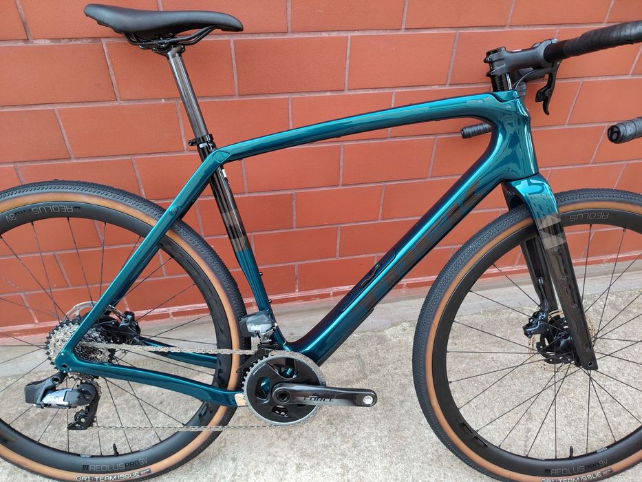 Bicicleta gravel Trek Checkpoint SL 7 / full Sram Force eTape AXS