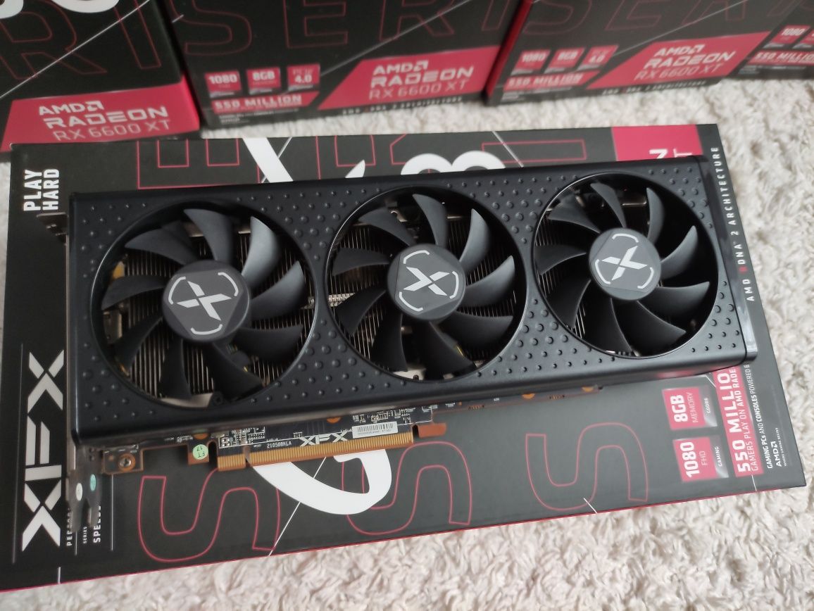Продам  видеокарту RX6600XT