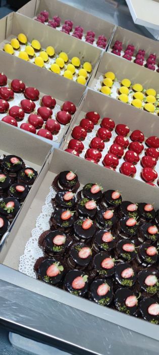 To’rt va Turli shirinliklar