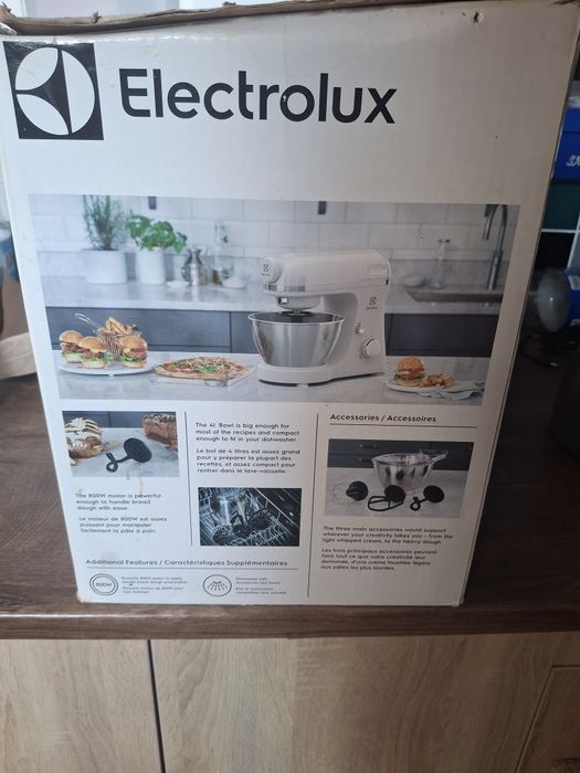 Robot de bucătărie Electrolux 800 w