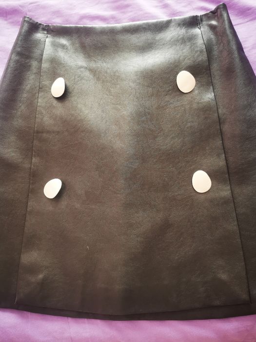 Дамска кожена пола