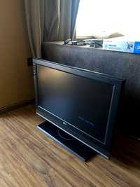 Плазмен телевизор LG-32LC41 + (Стойка, HMDI кабел и DVI-D кабел)