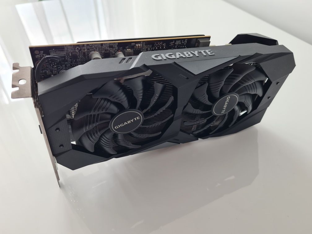 Видеокарта GIGABYTE GeForce GTX 1660 SUPER OC 6G DDR6 192bit