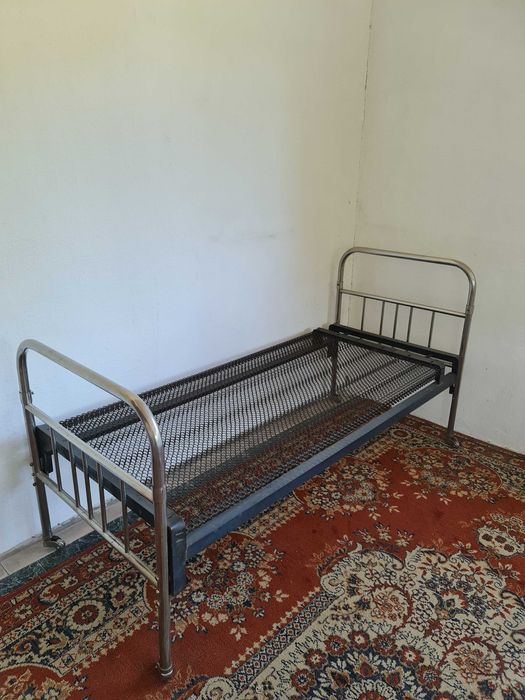 Кровать с панцирной сеткой