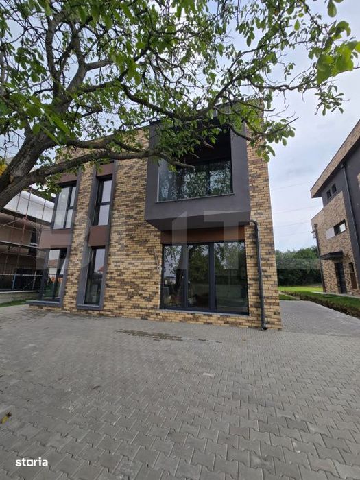 Apartament la vila in Faget langa statie de bus si market la parter.