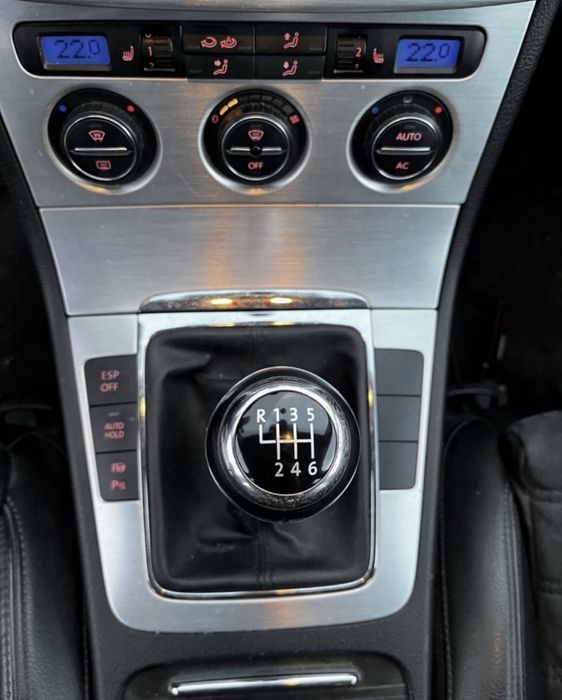 Volkswagen Passat B6 2.0 TDI • 140 CP • 2010 • Euro 5 • Piele • Break