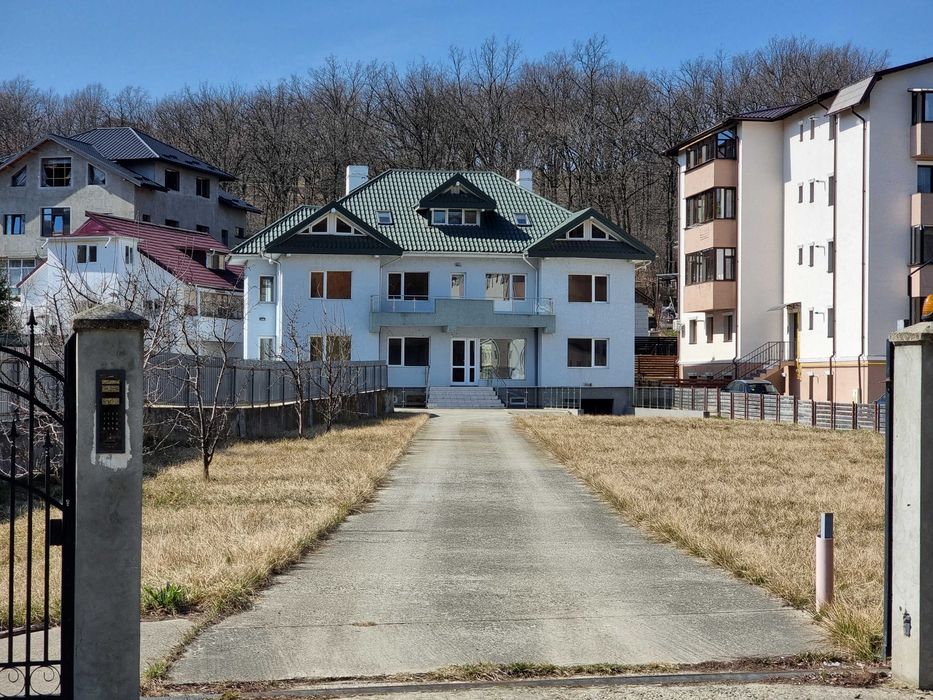 FULL TRIPLEX + Buncăr - Vânzare – Chirie - NOU MODERN - IASI