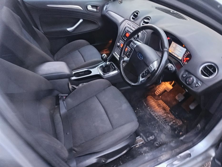 Ford Mondeo 1.8 TDCI на части