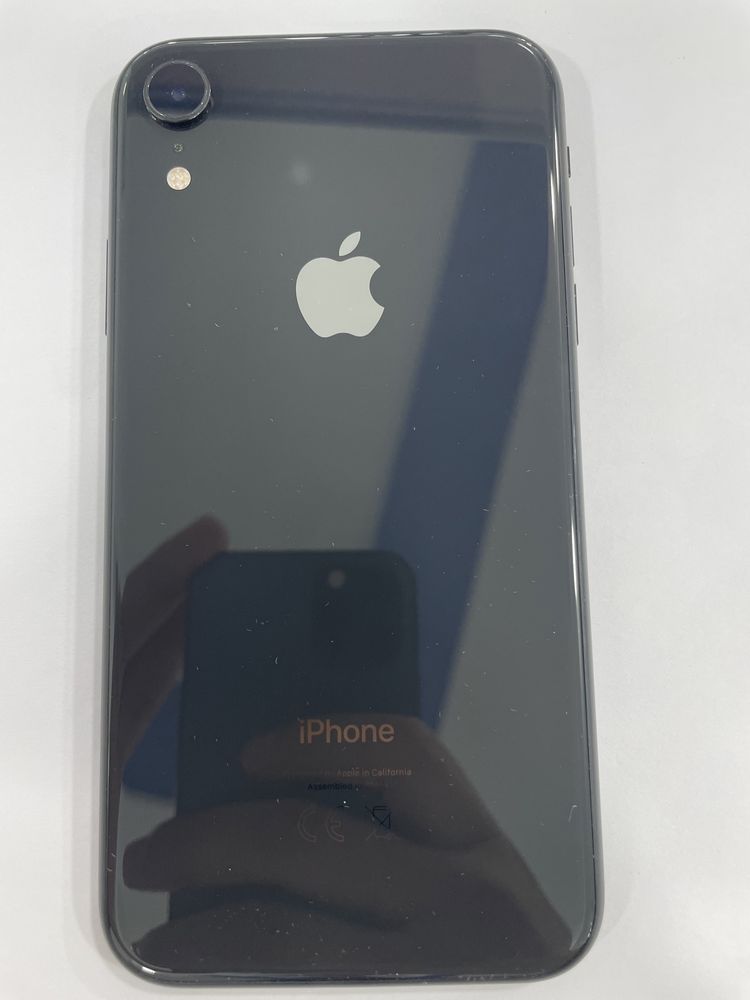 Продается два iPhone XR 64