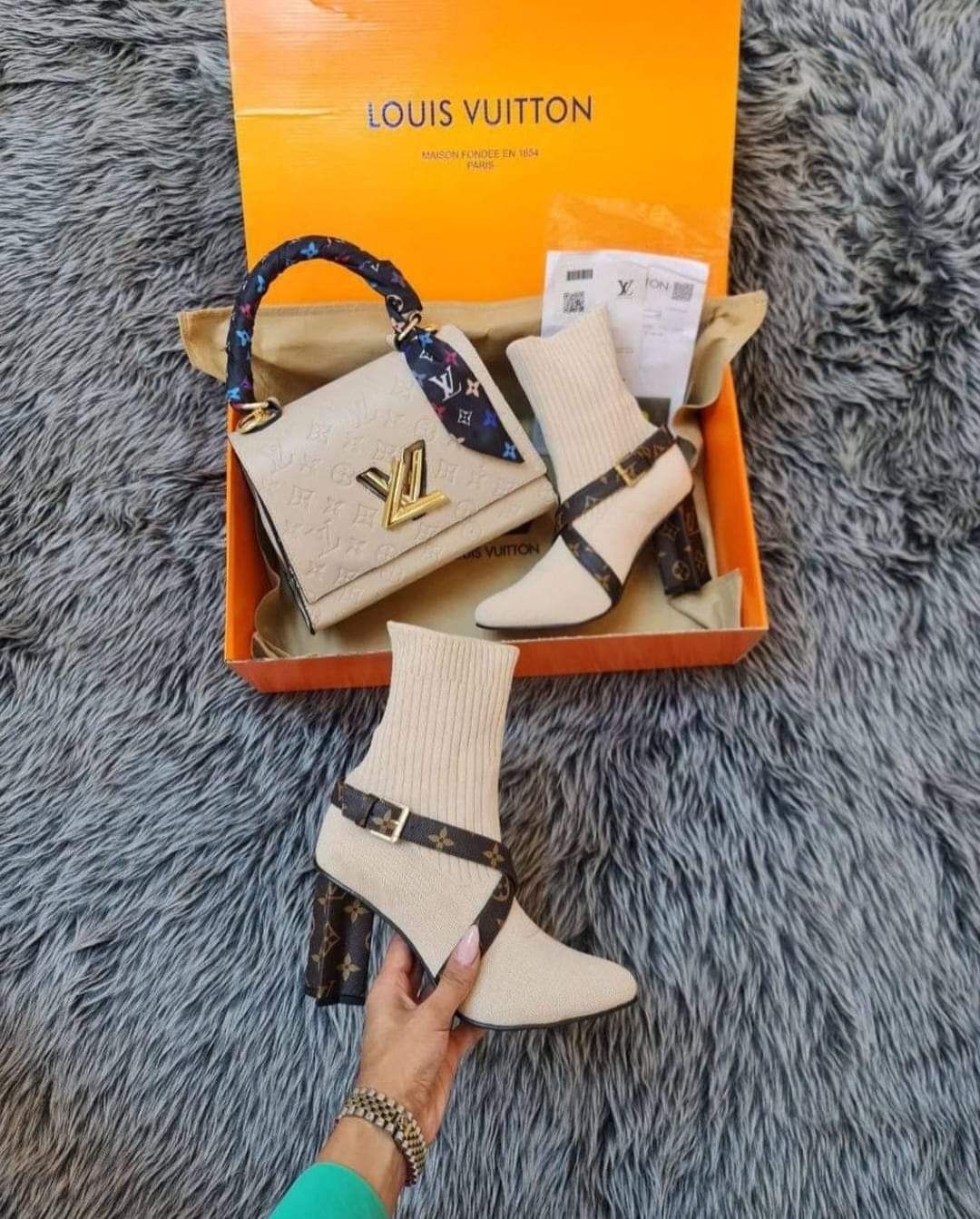 Стилни дамски чанти  Prada,  Yves Saint Laurent