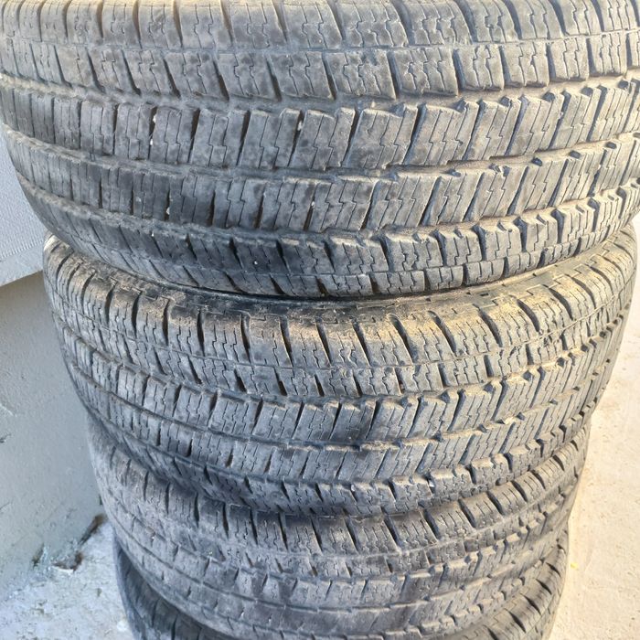 Vand 5 Cauciucuri 225/70/R15 C M+S Stare perfecta!
