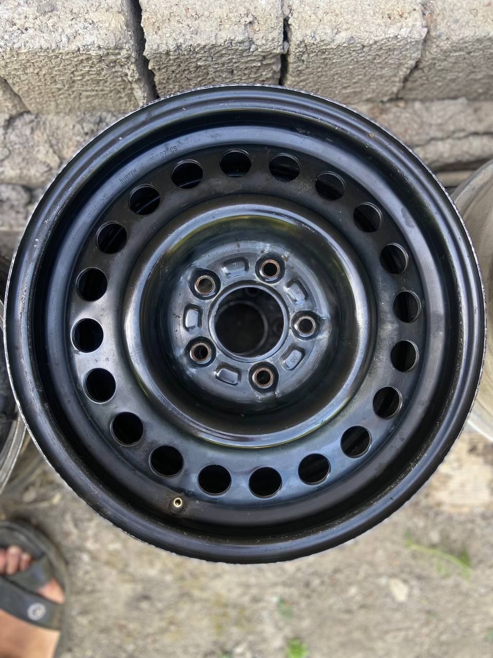 R16 Captiva diska 2 ta