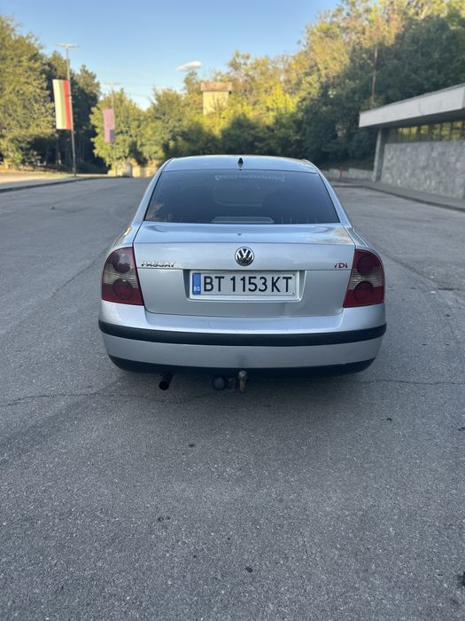 Pasat B5 1.9 131hp всичко и е платено колата е със сервизна книжка