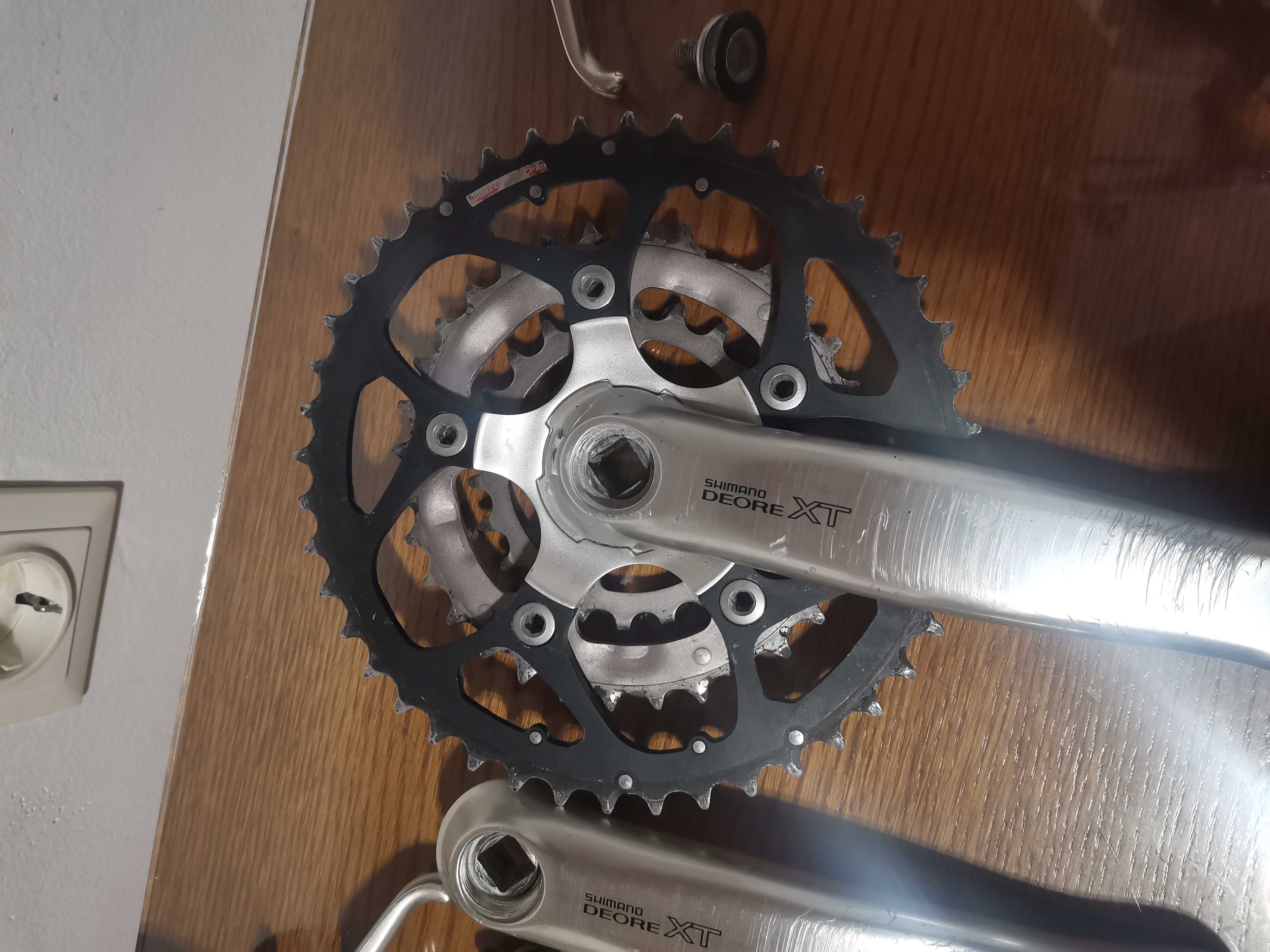 3x8s Shimano XT M739 groupset