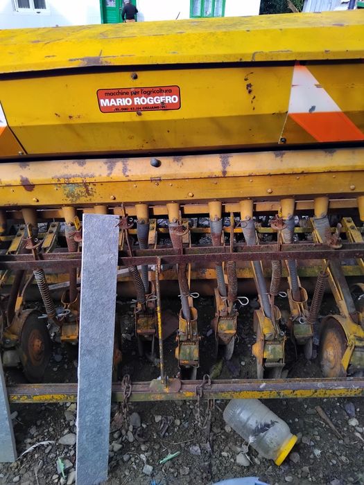 Semănătoare cu FREZĂ de lucerna/grau/orz/secara