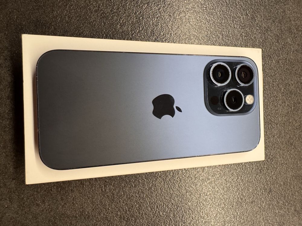 iPhone 15 pro 128