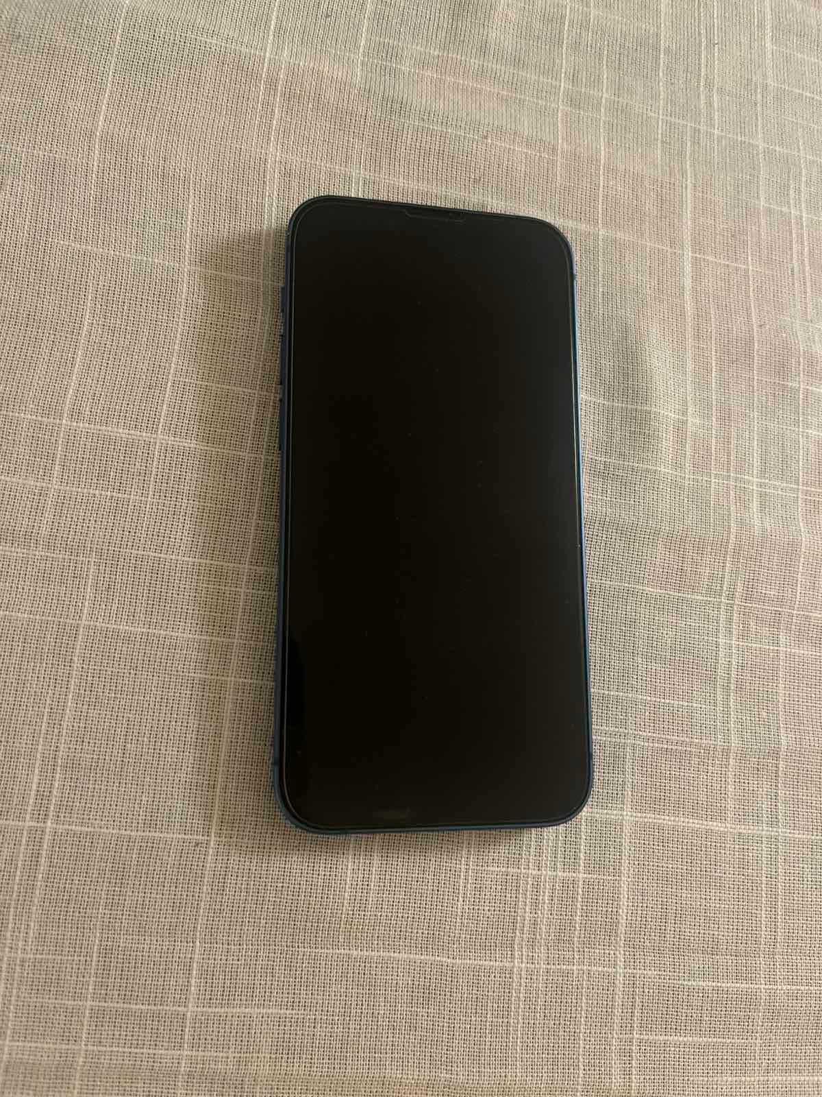 iPhone 13 mini от 2022 г., не е използван преди това