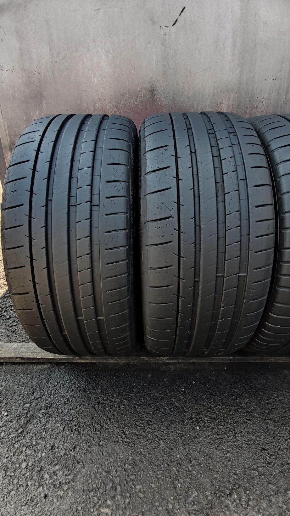 спорт пакет 225/40/18 и 245/35/18 Michelin Pilot Super Sport
dot22
7mm