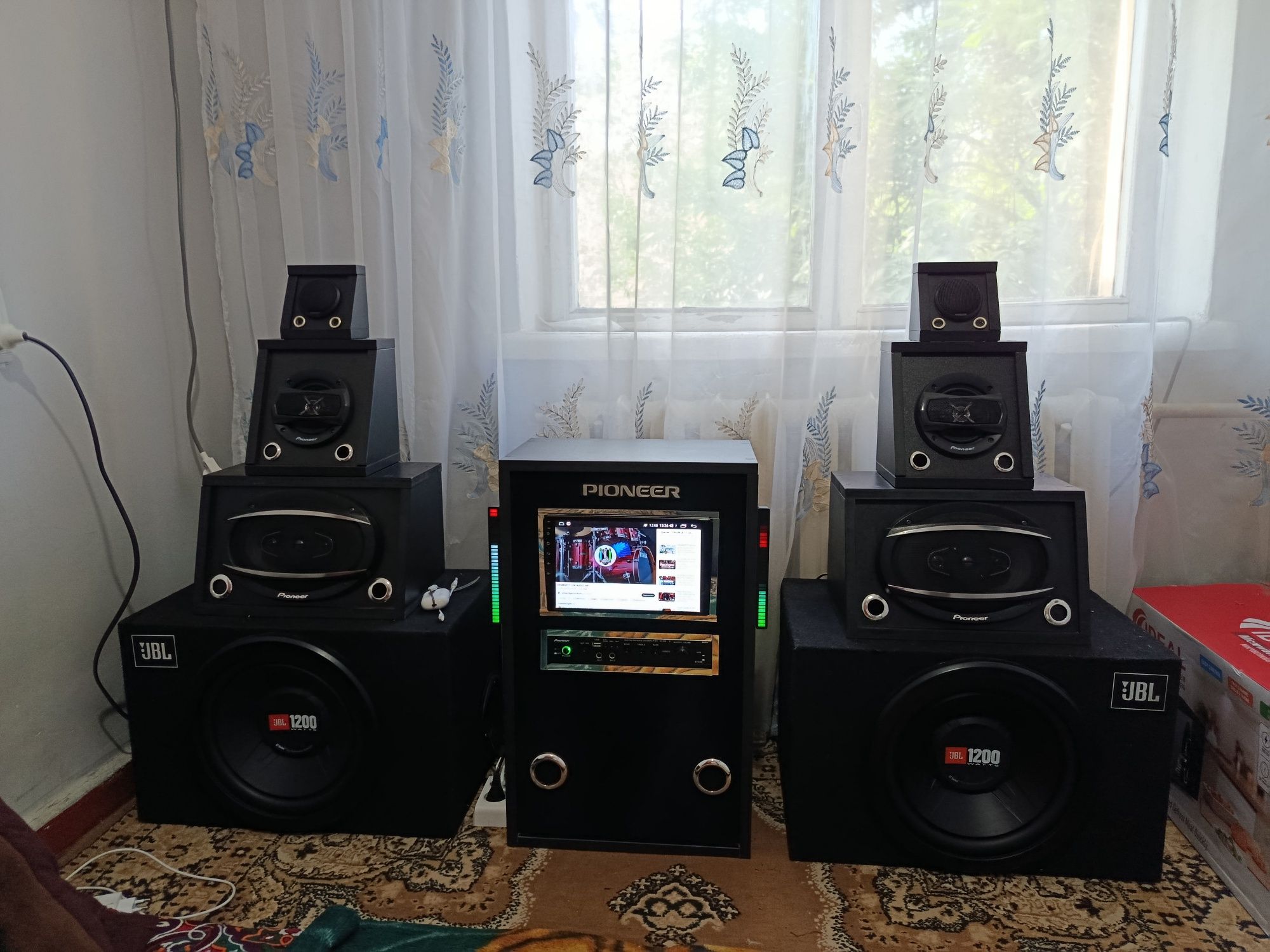 Продается музыкальный центр пионер