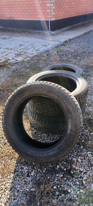 Maxxis R18/55/235 в отличном состоянии