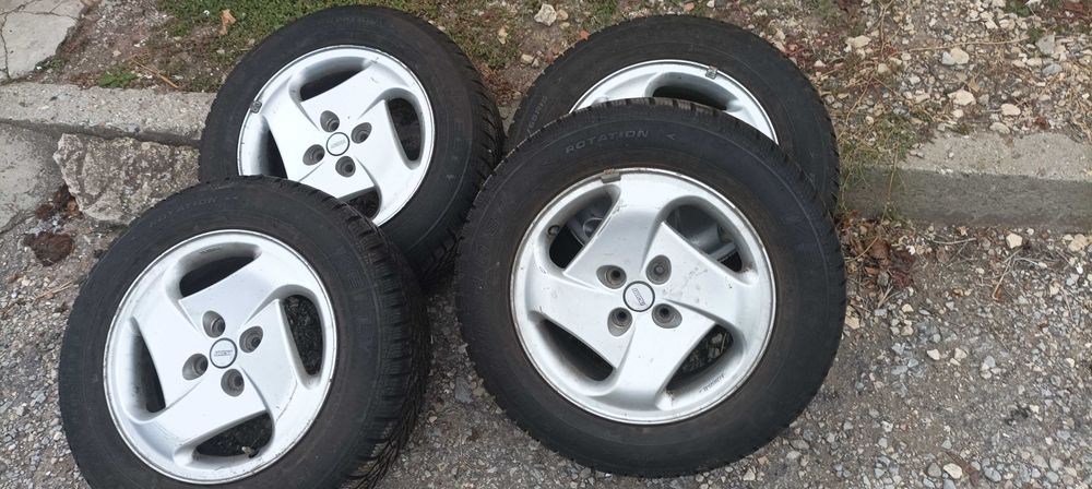 Комплект 4 алуминиеви джанти със зимни гуми