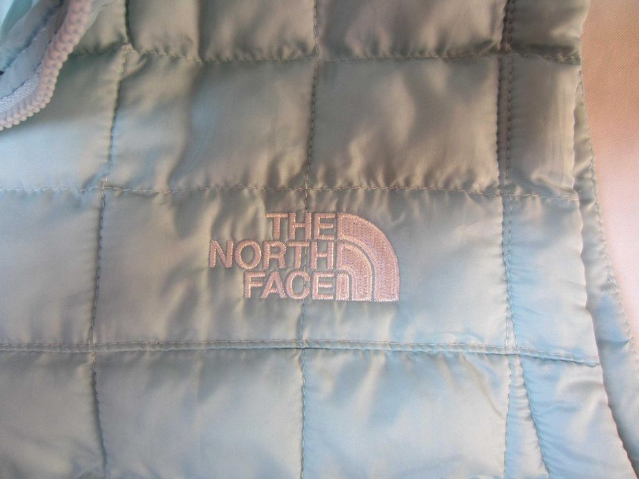 Vesta Dama The North Face,masura L, poliester, holograma,stare f.buna