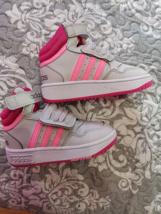 Маратонки за момиче