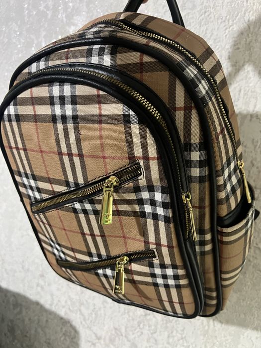 Рюкзак 5000тг. Состояние новое