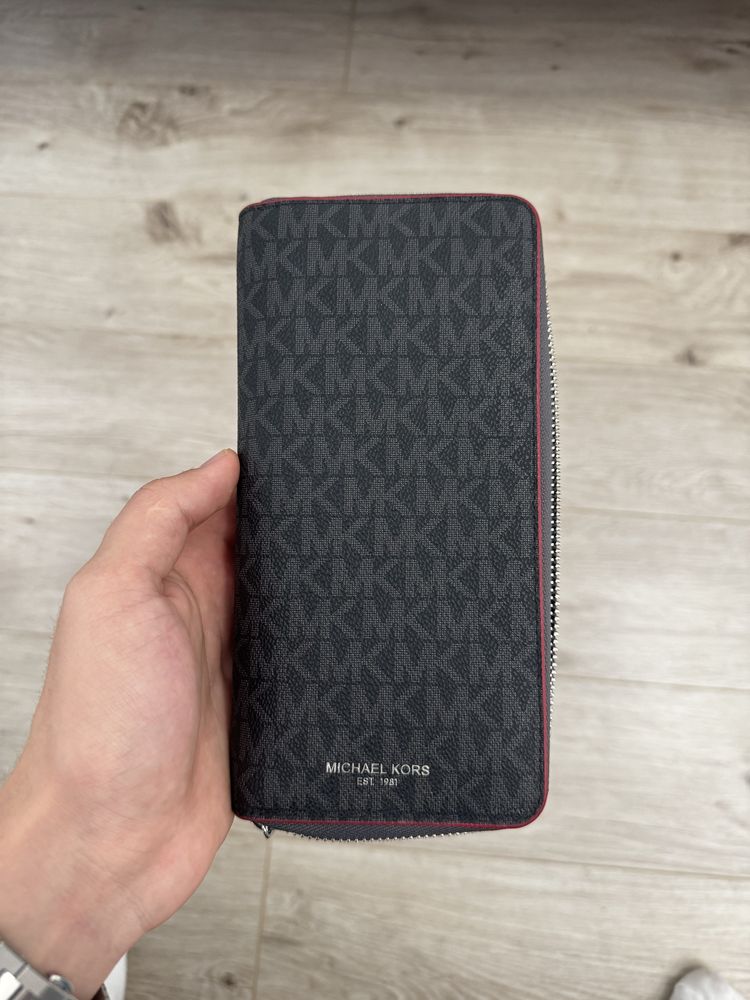Кошелек Michael Kors в темно сером цвете