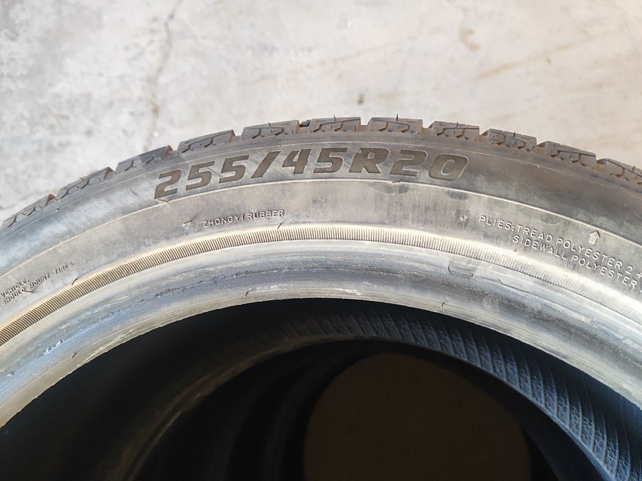 Зимние шиный r 20
