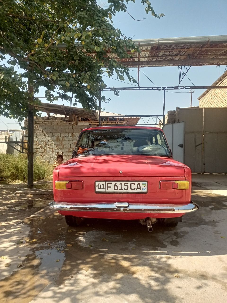 Jiguli 011 sotiladi
