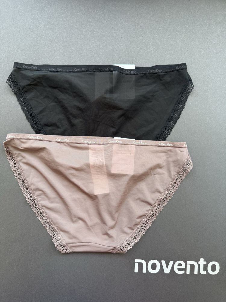 Комплект нежни бикини Calvin Klein /S/