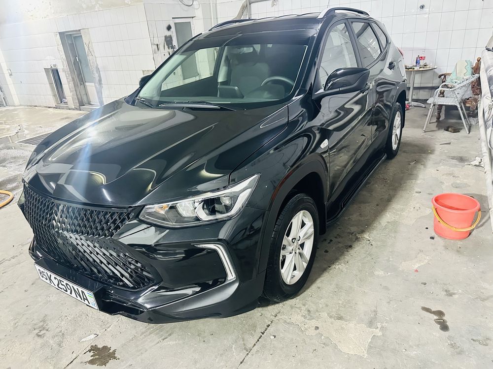 Tracker 1 pozitsiya yangi.