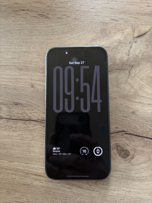 Vand iphone 15 pro  128 gb, natural titanium