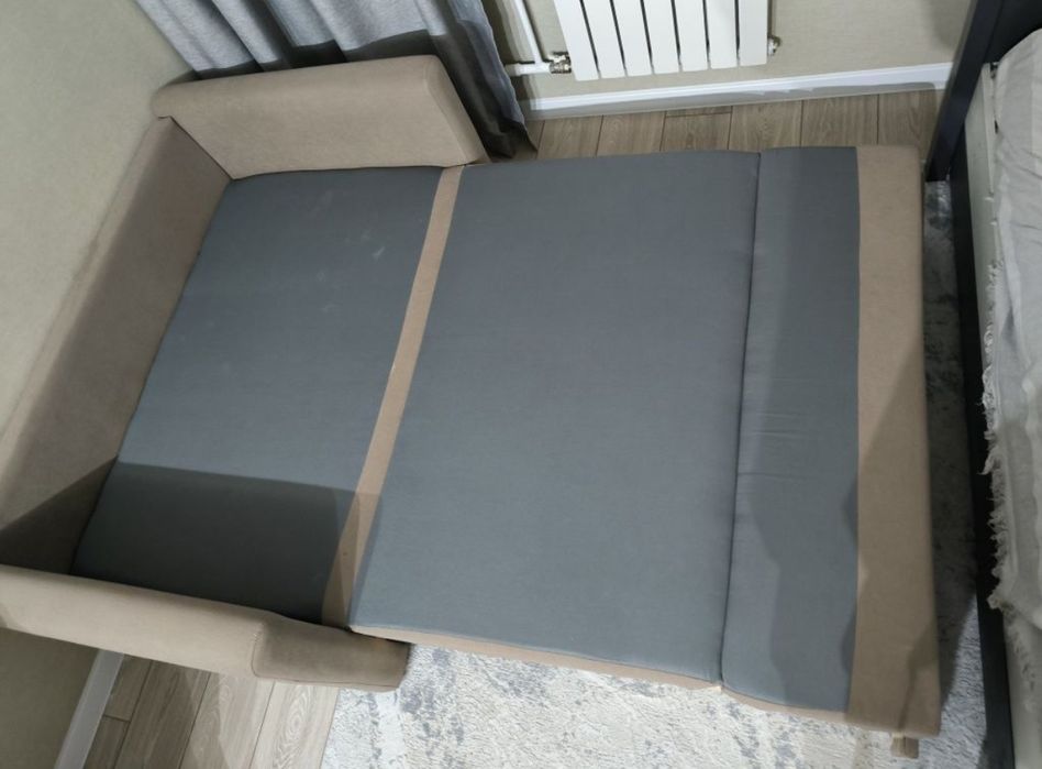 Продаю хороший диван