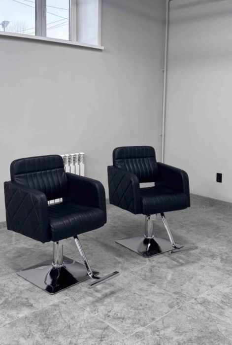 Продам парикмахерские кресла